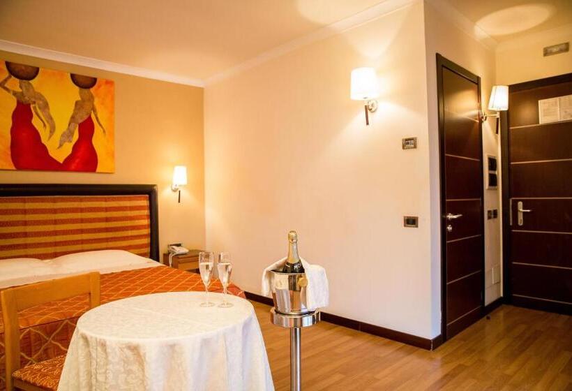 חדר סטנדרט יחיד, Ares