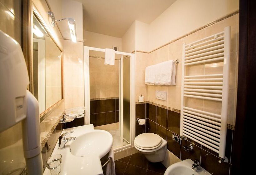 חדר סטנדרט יחיד, Ares