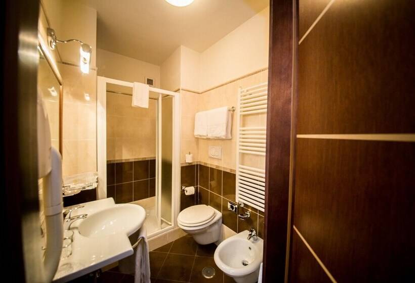 חדר סטנדרט לארבעה, Ares