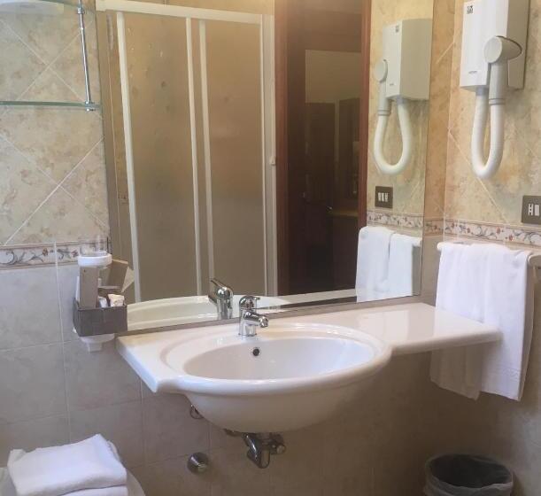 ファミリールーム, Astra