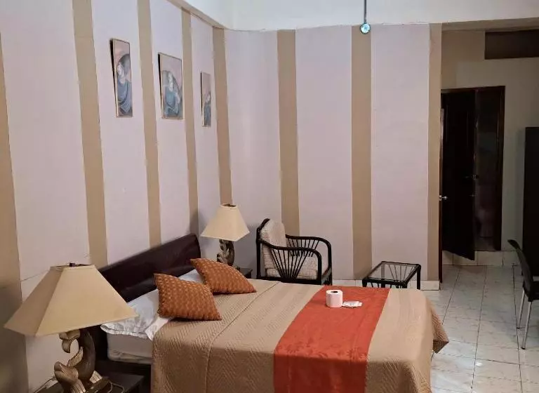 Standard-huone, Atlantic Suites