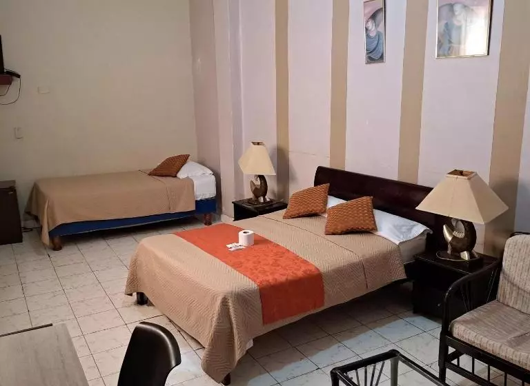 Standard-huone, Atlantic Suites