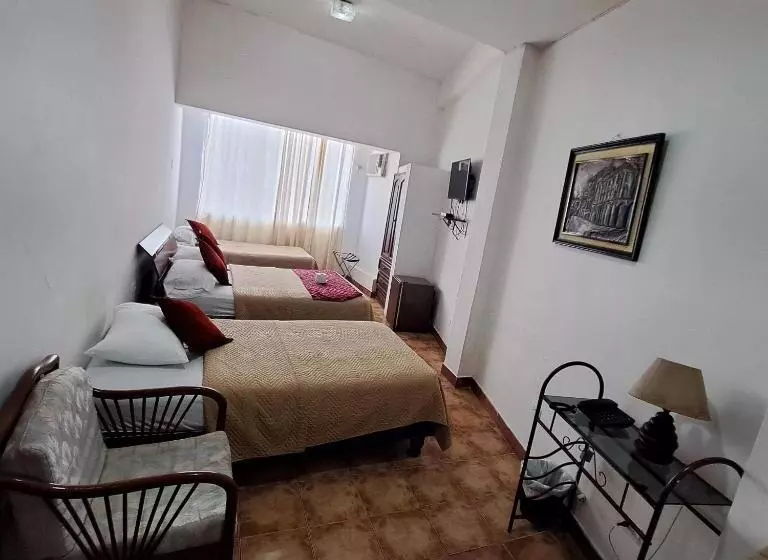 Standard Kolmen Hengen Huone, Atlantic Suites