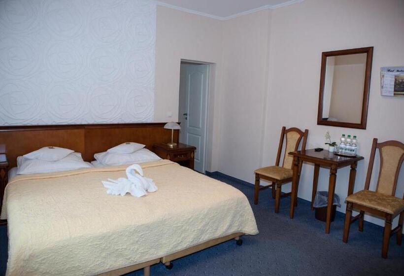 اتاق استاندارد چهار تخته, Baden