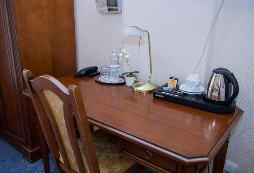 اتاق استاندارد, Baden