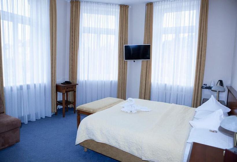 اتاق استاندارد, Baden