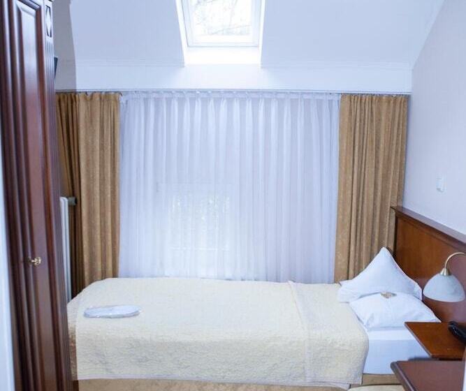 اتاق استاندارد یک نفره, Baden