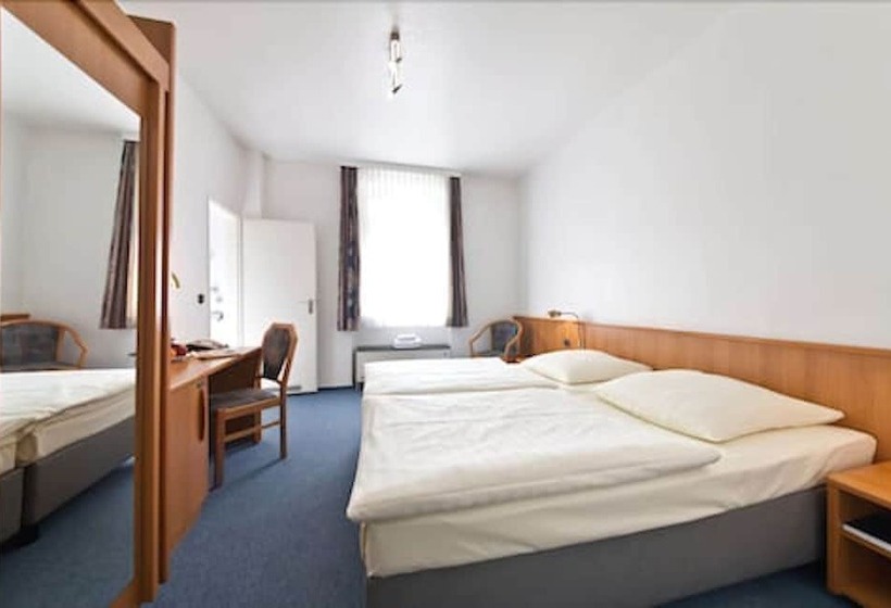 标准间, Commerz Hamburg