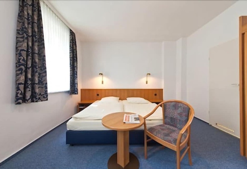 标准间, Commerz Hamburg