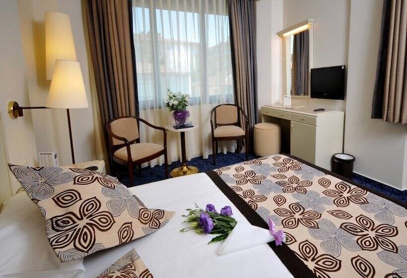 اتاق استاندارد, Class