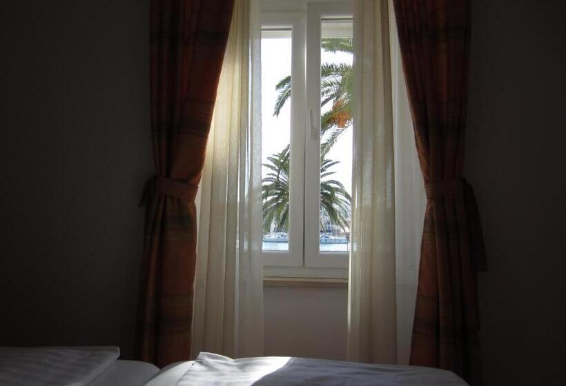 اتاق استاندارد با چشمانداز دریا, Concordia