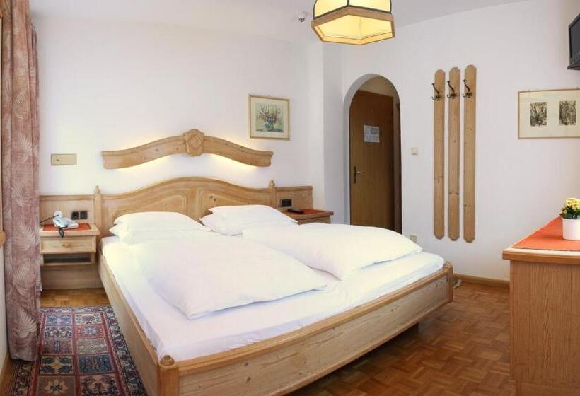 غرفة سوبيريور, Dolomiti Madonna