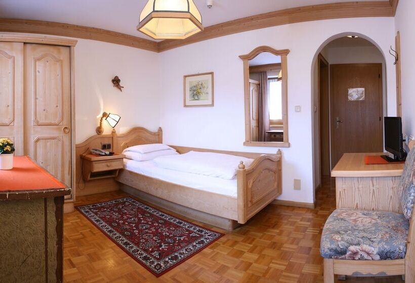 غرفة قياسية فردية, Dolomiti Madonna