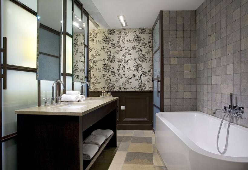 سوییت جونیور, Hôtel Du Château & Spa   Teritoria