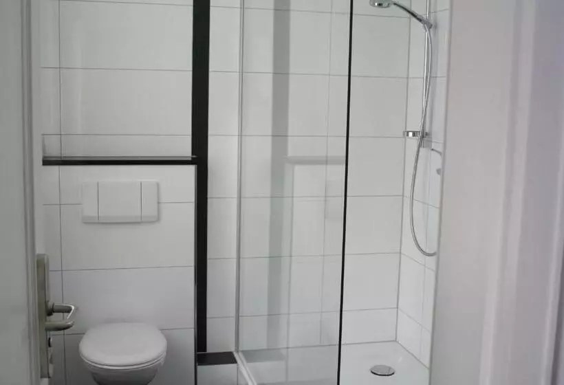 Standard Triple Room, & Gasthaus Backmulde