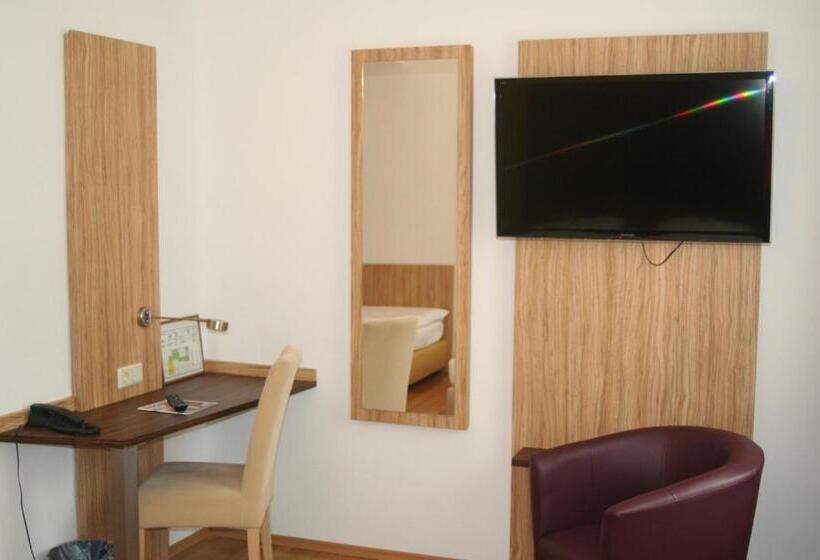 חדר סטנדרט לשלושה, & Gasthaus Backmulde