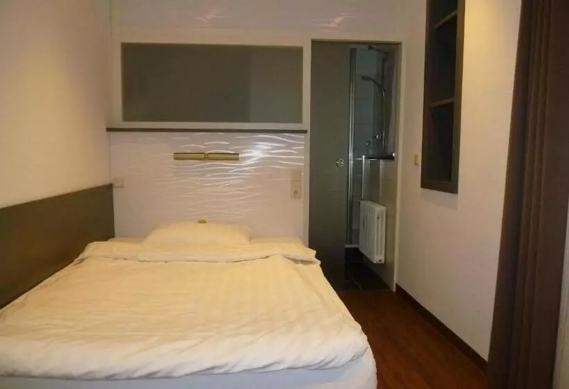 Standard Single Room, & Gasthaus Backmulde