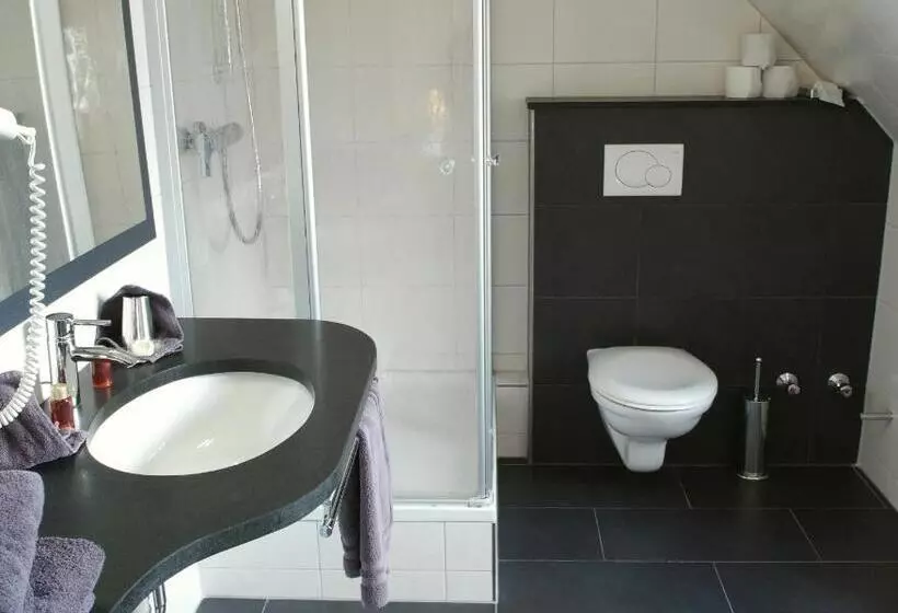 Standard Room, & Gasthaus Backmulde