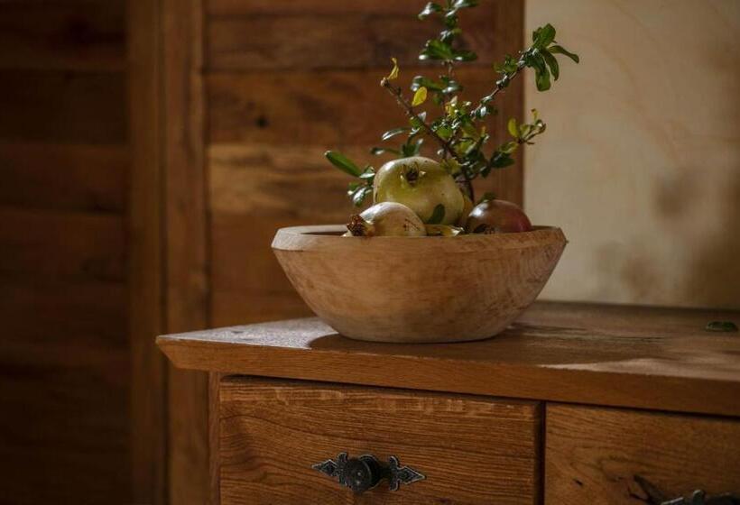 سوییت, Herceg Etno Selo Međugorje