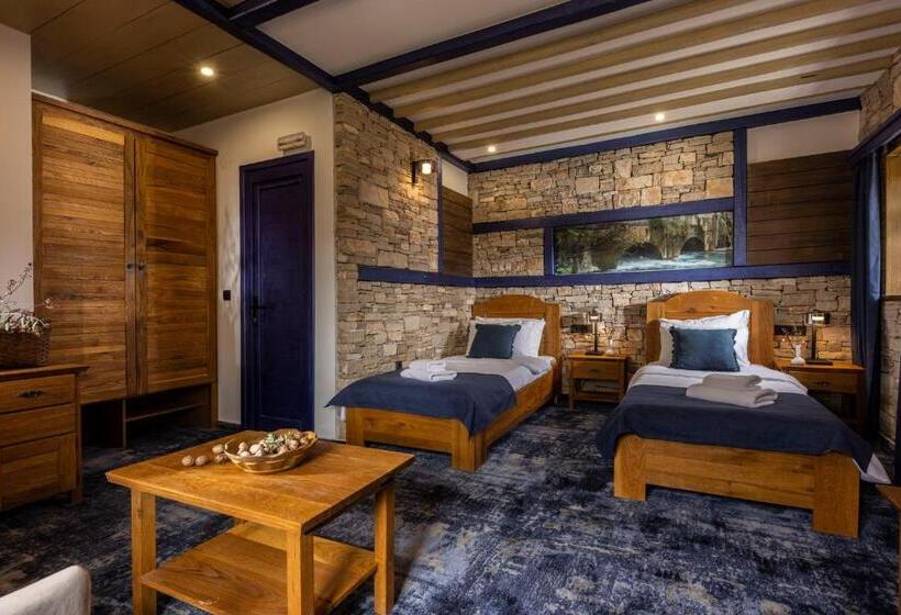 اتاق سوپریور یک تخته, Herceg Etno Selo Međugorje