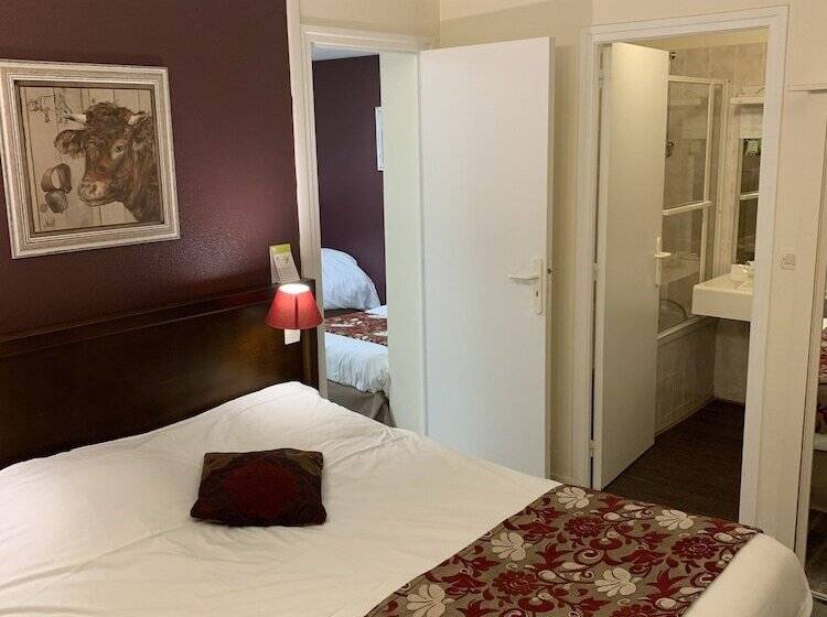 جناح جونيور, Logis Hôtel Les Nymphéas