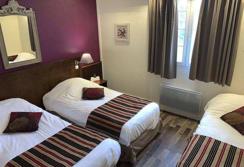 غرفة قياسية ثلاثية, Logis Hôtel Les Nymphéas