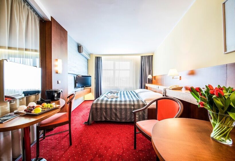 ジュニアスイート, Jana