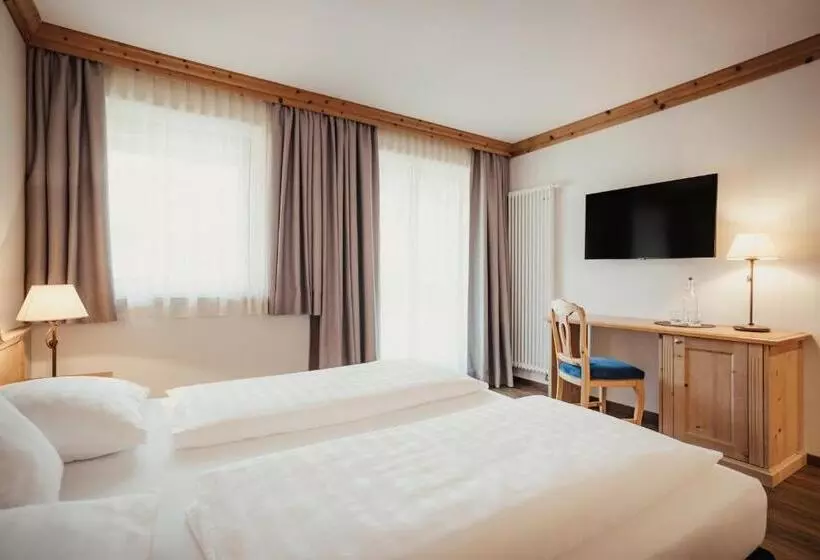 スーペリアールーム, Kristallhotel Corona Krone