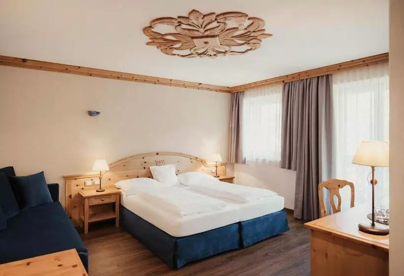 スーペリアールーム, Kristallhotel Corona Krone