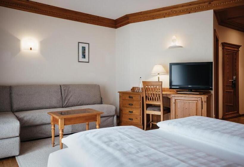اتاق سوپریور با بالکن, Kristallhotel Corona Krone