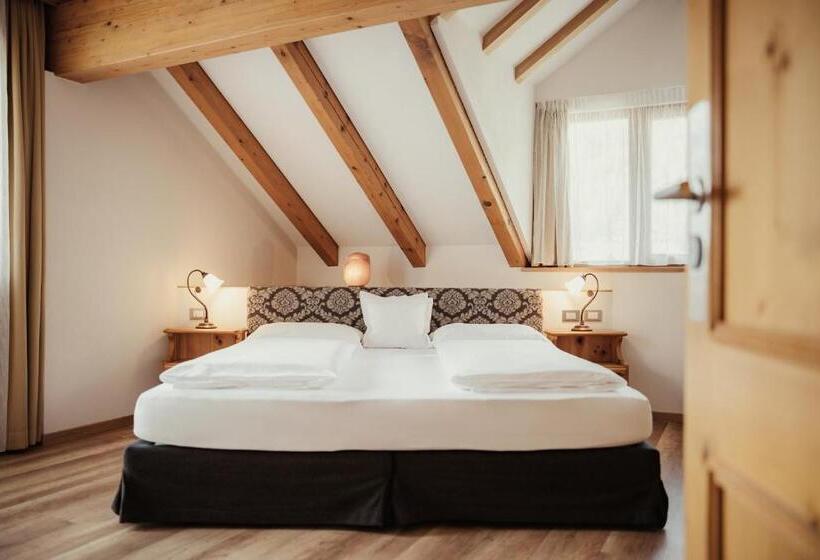 اتاق استاندارد, Kristallhotel Corona Krone