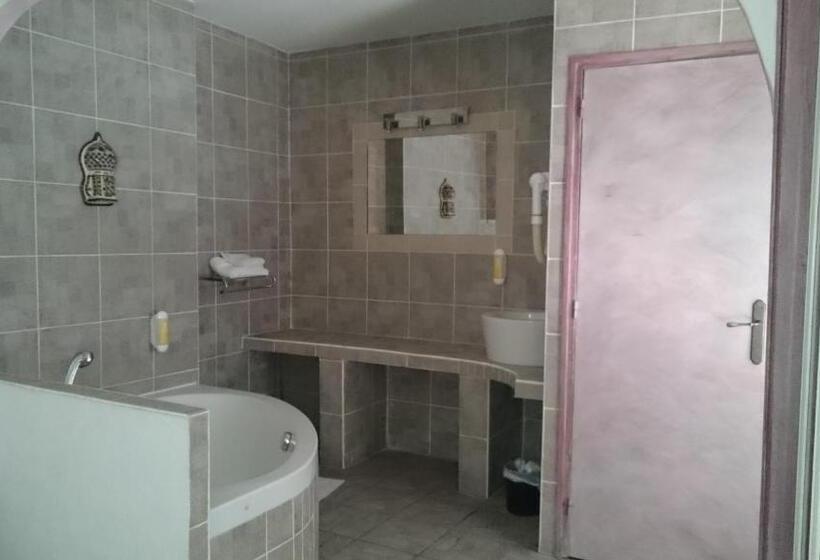 高级大房间, Le 5