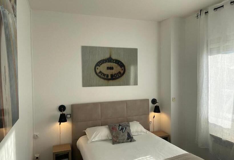 스탠다드 룸, Logis Le Passiflore Cognac