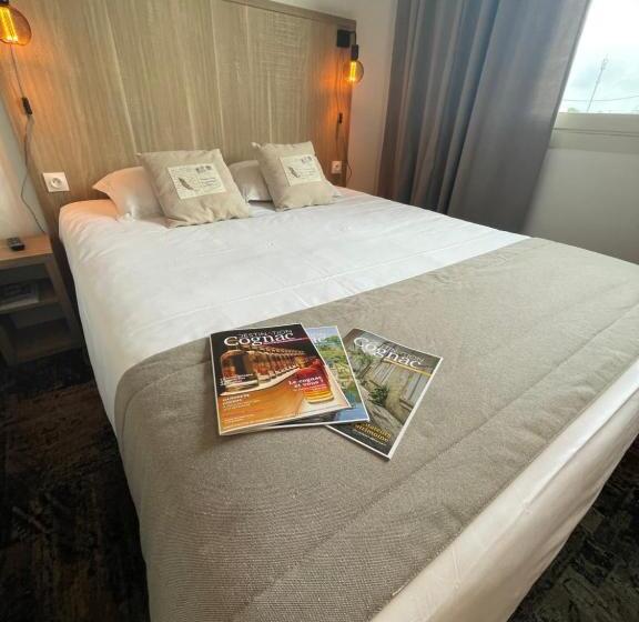 스탠다드 룸, Logis Le Passiflore Cognac