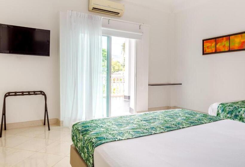 スタンダードトリプルルーム, Manantial Melgar