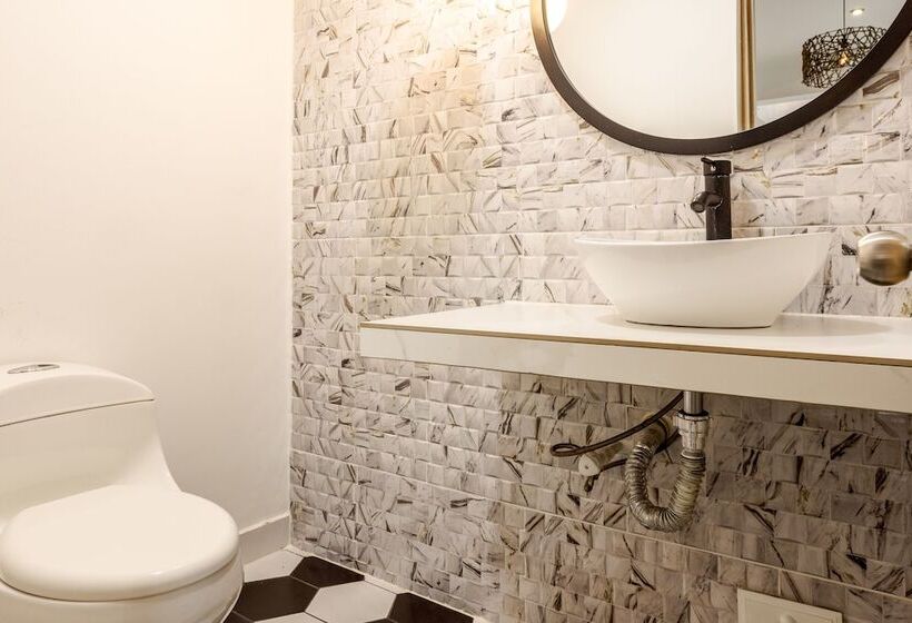 スタンダードトリプルルーム, Manantial Melgar