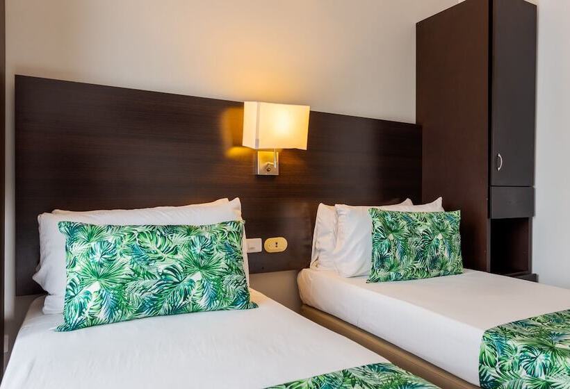 スタンダードトリプルルーム, Manantial Melgar