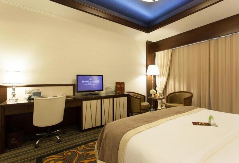 Номер Стандарт, Metropolis