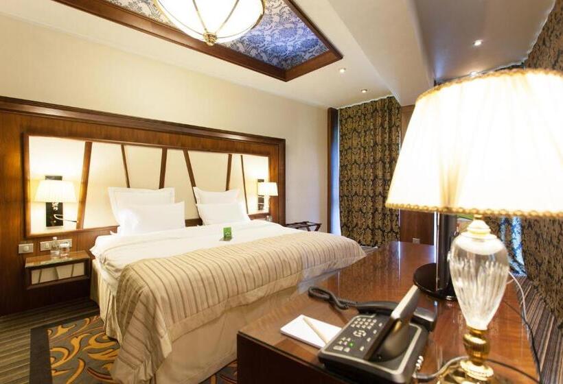 Апартаменты 1 Спальня, Metropolis