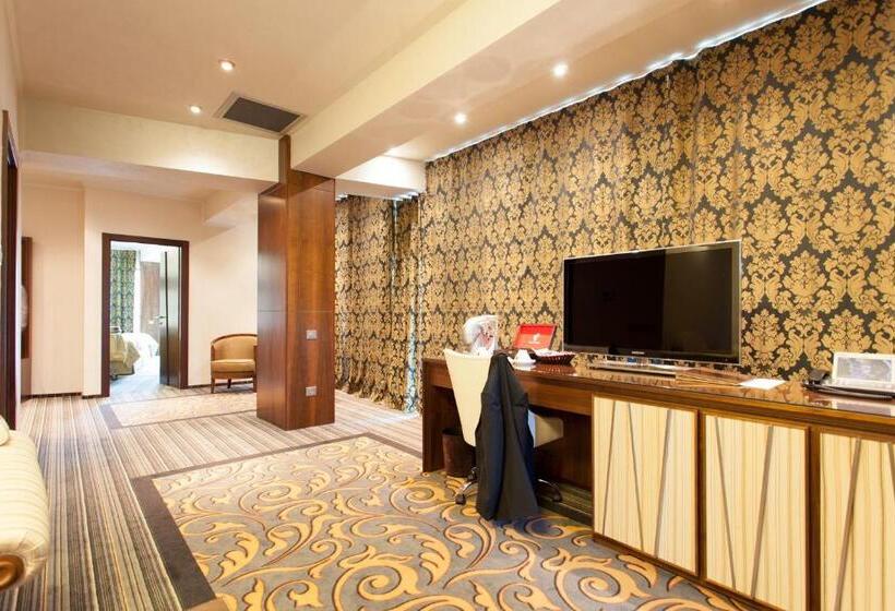 Апартаменты 1 Спальня, Metropolis