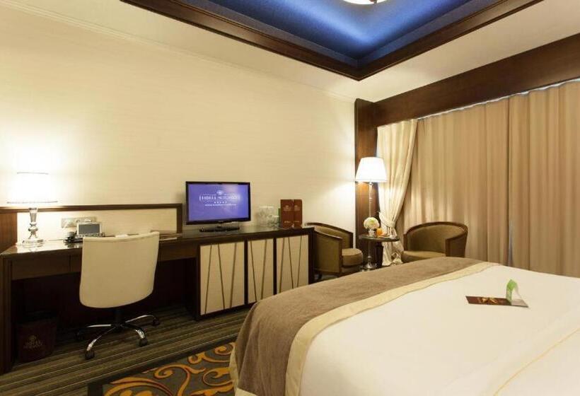 Номер Deluxe с Балконом, Metropolis