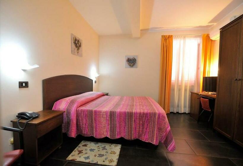 Номер Стандарт Индивидуальный, Piccolo