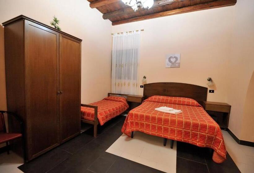 Номер Стандарт Трехместный, Piccolo