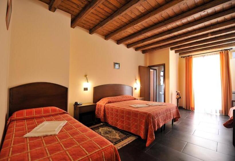 Четырехместный Номер Стандарт, Piccolo