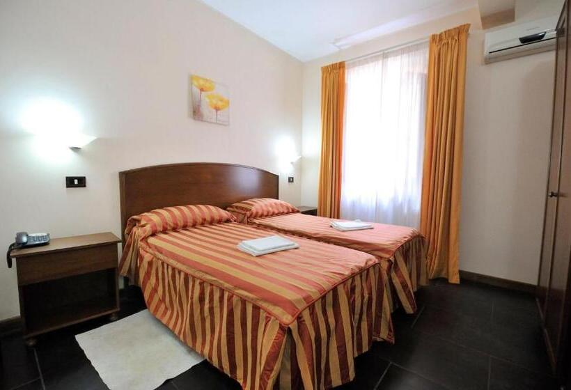 Номер Стандарт, Piccolo