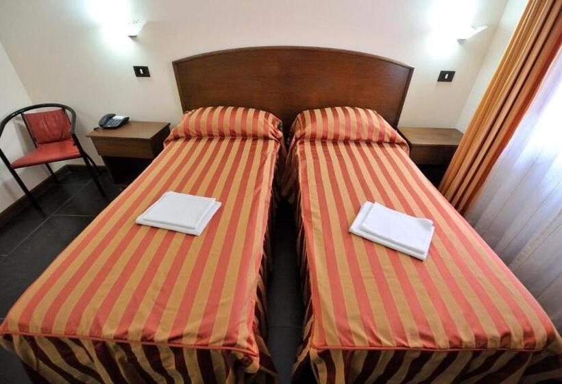 Номер Стандарт, Piccolo