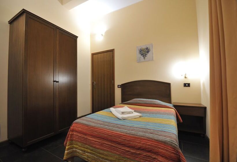 Номер Стандарт Индивидуальный, Piccolo