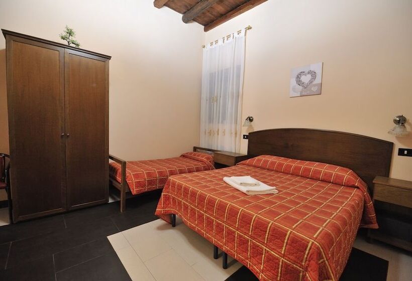 Номер Стандарт Трехместный, Piccolo