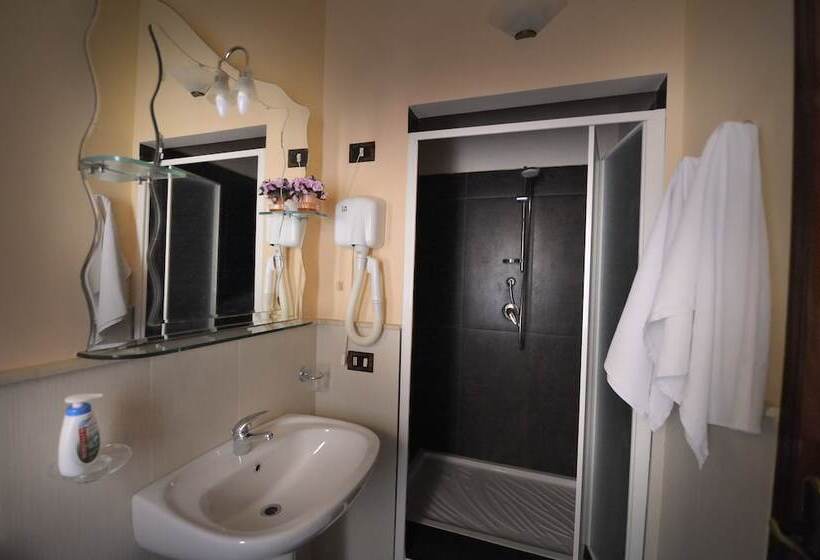 Четырехместный Номер Стандарт, Piccolo