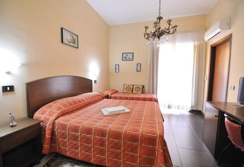 Четырехместный Номер Стандарт, Piccolo